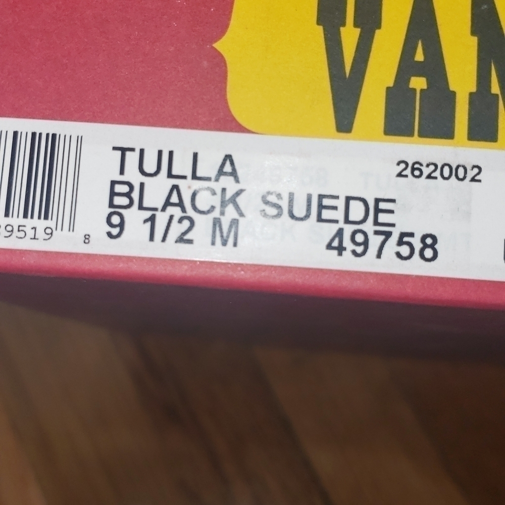 Vaneli Tulla Sandals - Picture 14 of 14